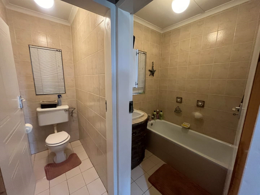 5 Bedroom Property for Sale in Blydeville Northern Cape